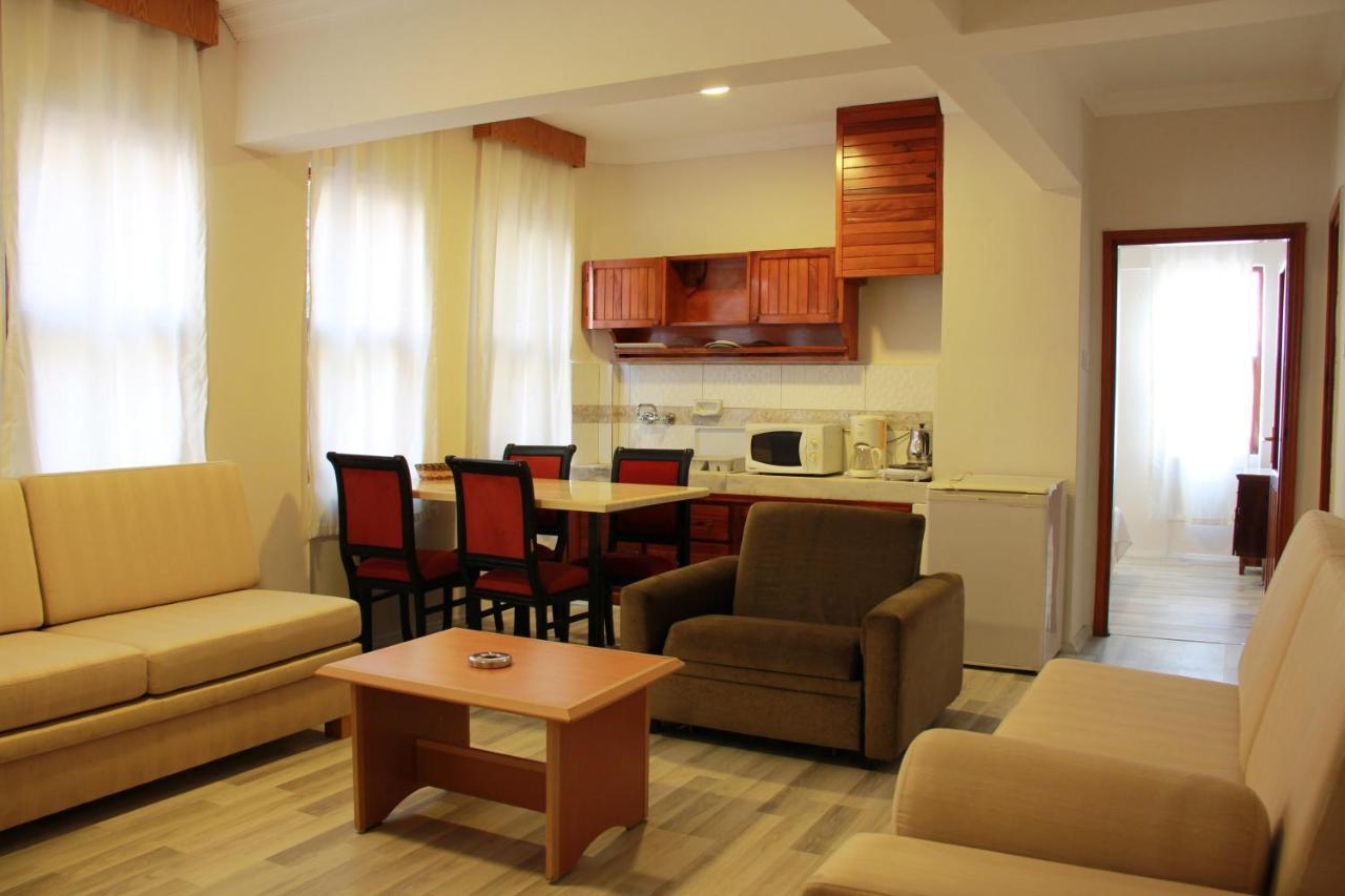 אלאניה Luxor Apartments מראה חיצוני תמונה